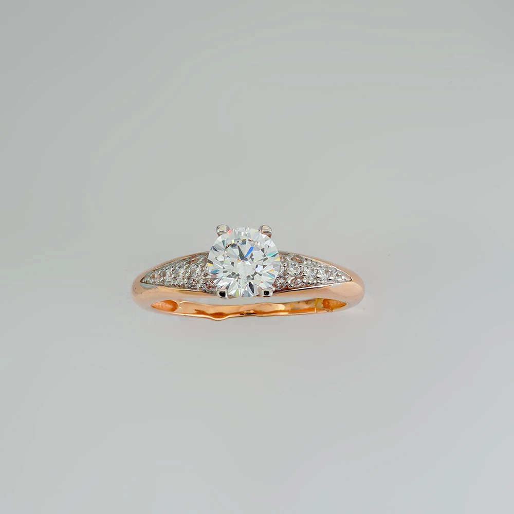 Кольцо с фианитом из красного золота 585 пробы