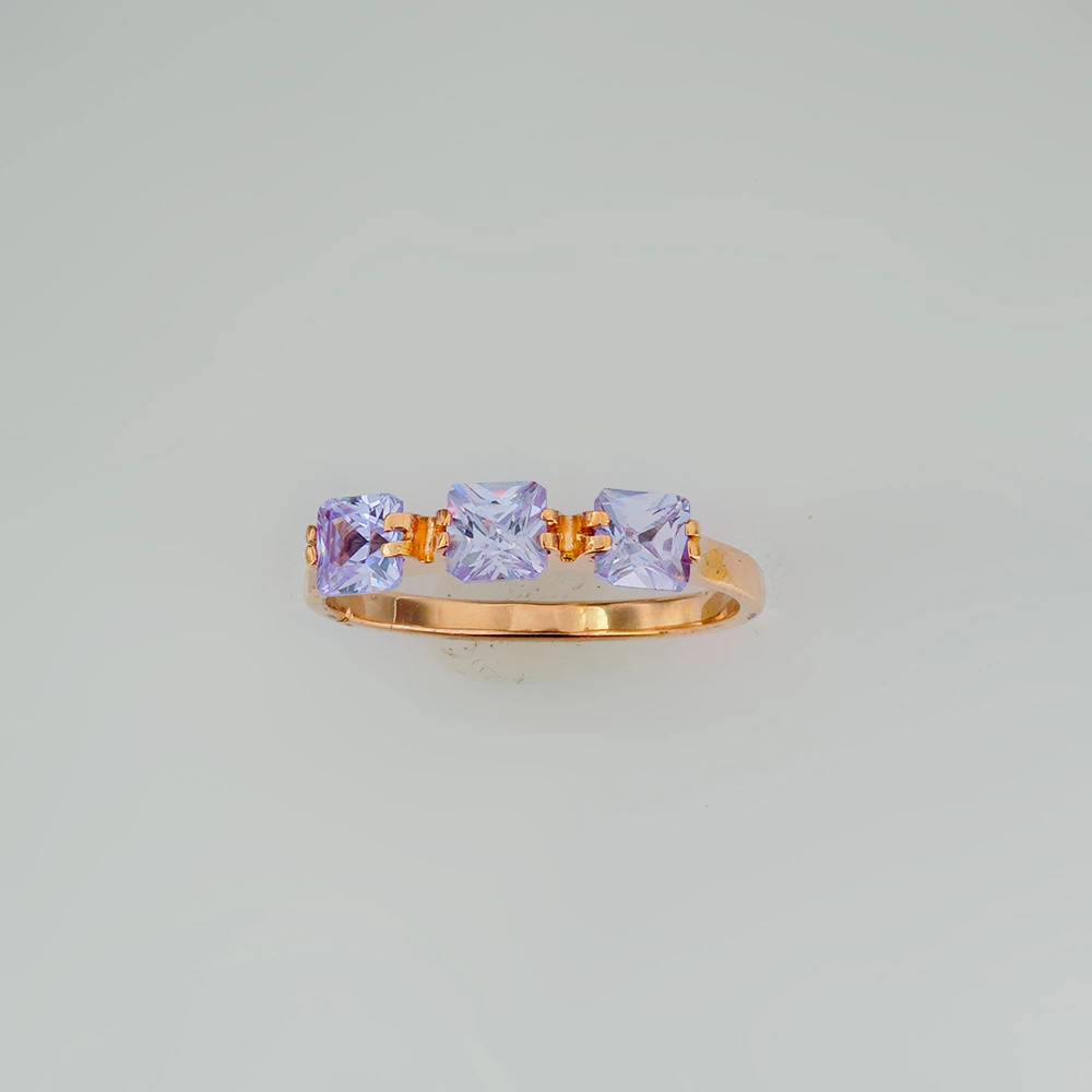 Кольцо с фианитом из красного золота 585 пробы