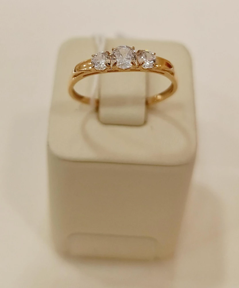 Кольцо с фианитом из красного золота 585 пробы