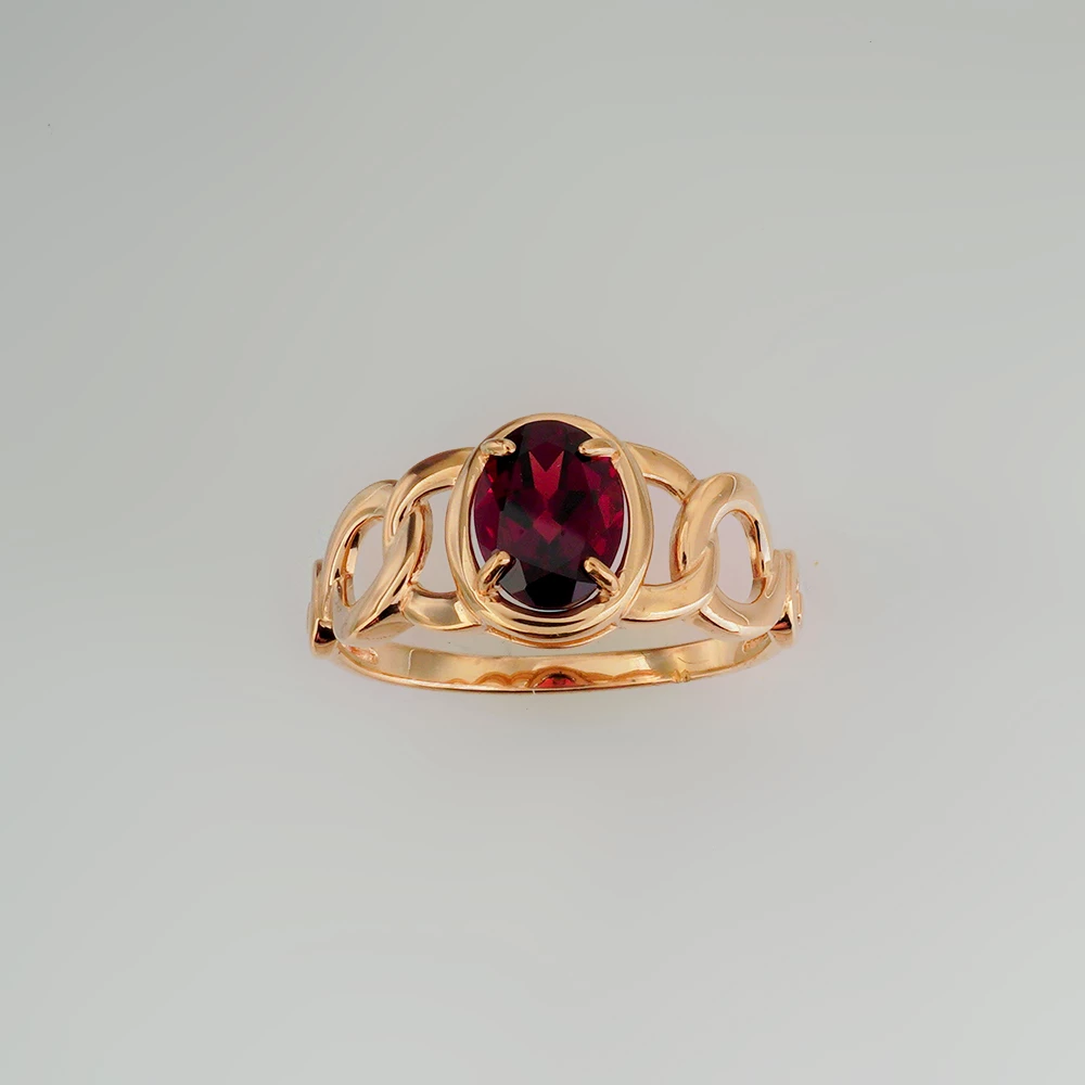 Кольцо с гранатом из красного золота 585 пробы