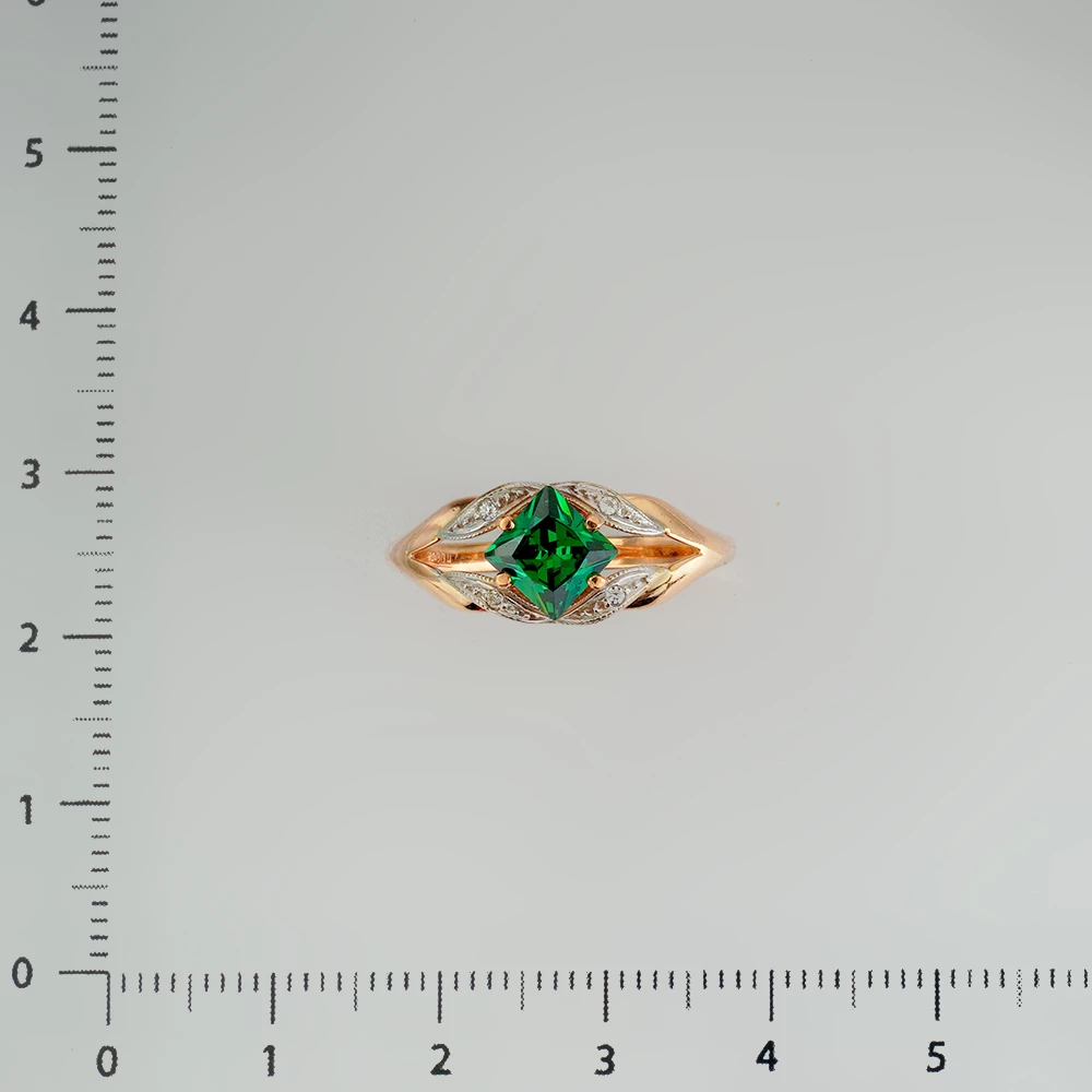 Кольцо с фианитом из красного золота 585 пробы