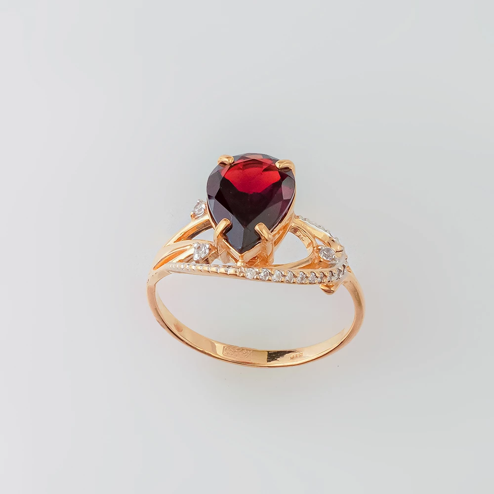 Кольцо с гранатом из красного золота 585 пробы