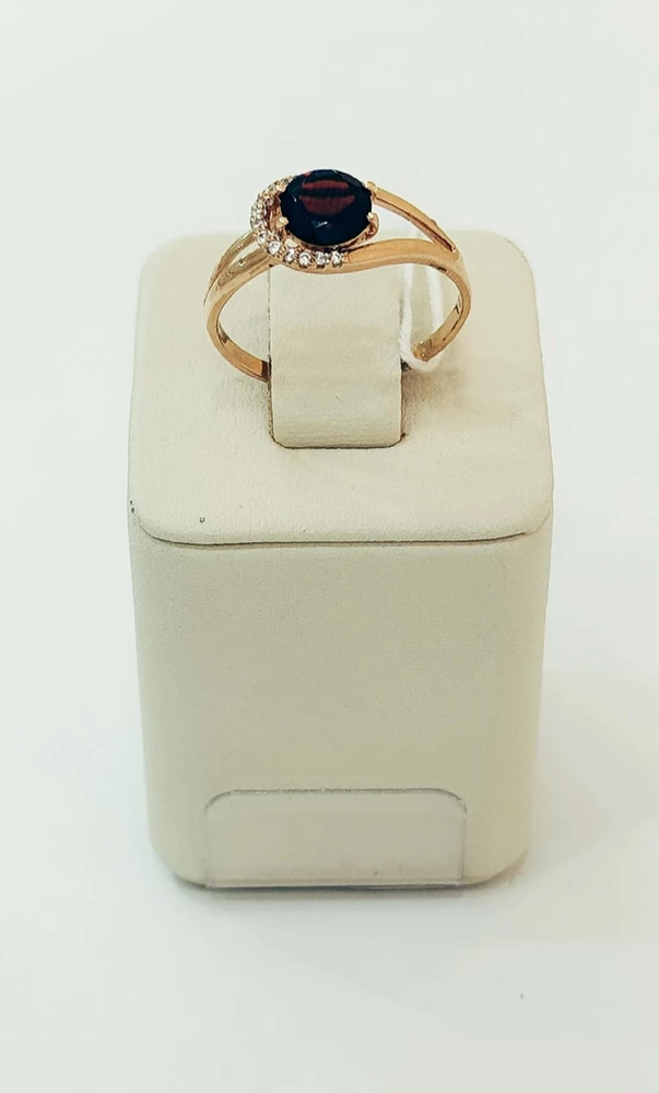 Кольцо с гранатом из красного золота 585 пробы