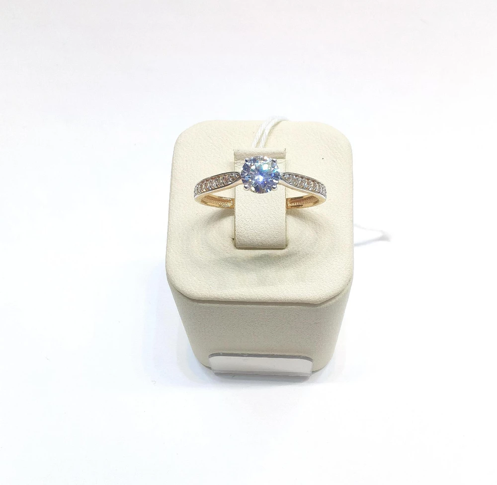 Кольцо с фианитом из красного золота 585 пробы