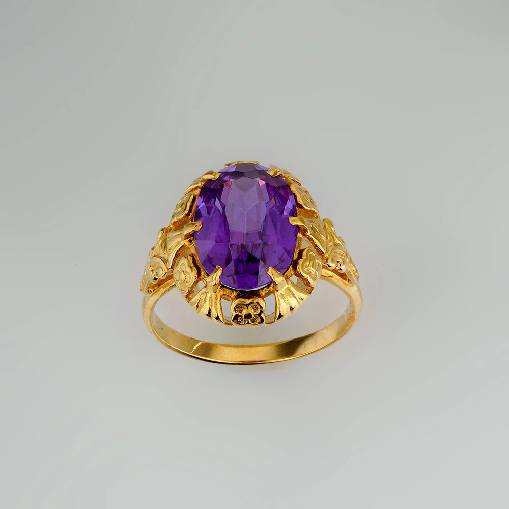 Кольцо с фианитом из желтого золота 750 пробы