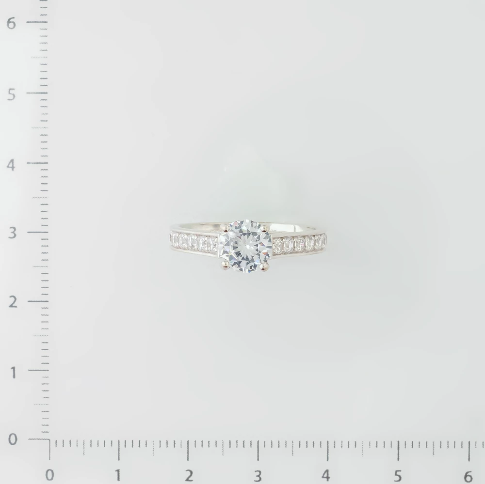 Кольцо с фианитом из белого золота 585 пробы