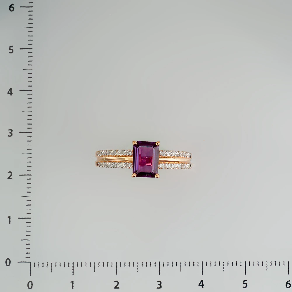 Кольцо с александритом синтетическим из красного золота 585 пробы