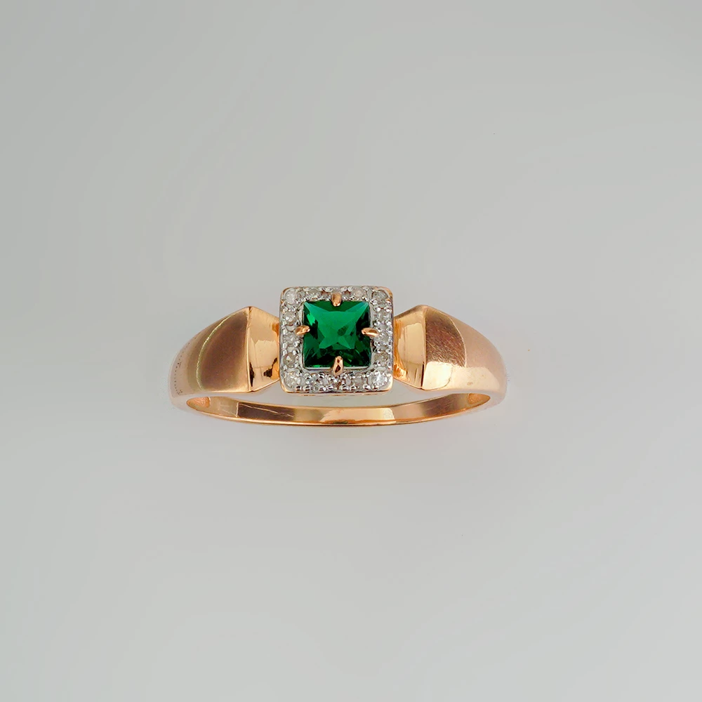 Кольцо с изумрудом синтетическим из красного золота 585 пробы