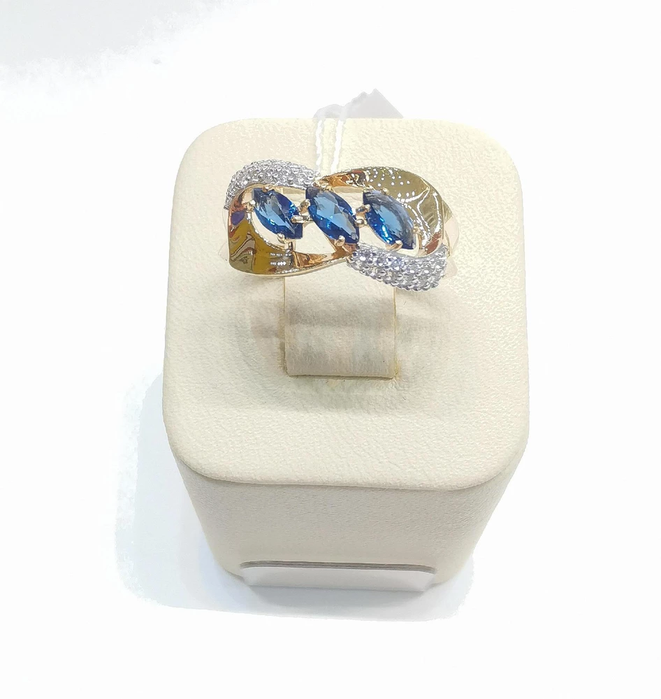 Кольцо с фианитом из красного золота 585 пробы