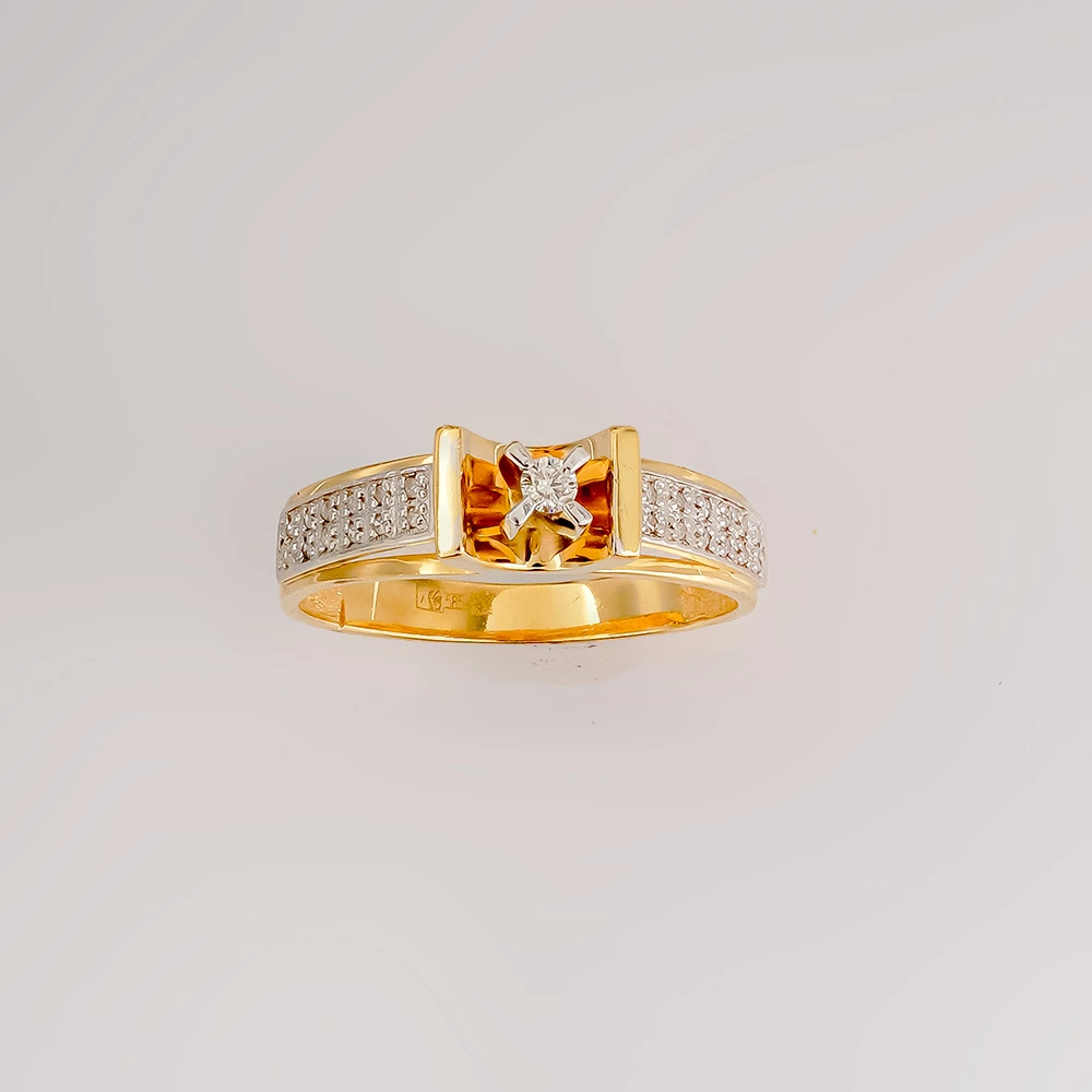 Кольцо с бриллиантом из желтого золота 585 пробы