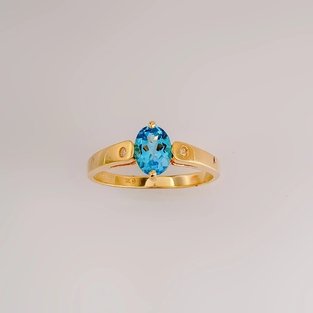 Кольцо с топазом из желтого золота 585 пробы