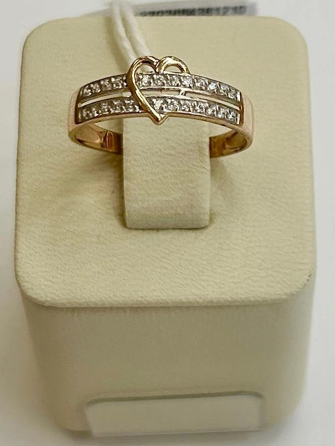 Кольцо с фианитом из красного золота 585 пробы