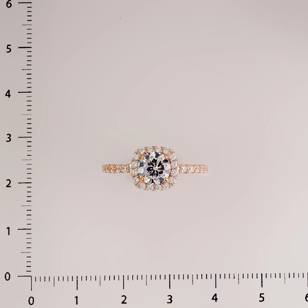 Кольцо с фианитом из красного золота 585 пробы