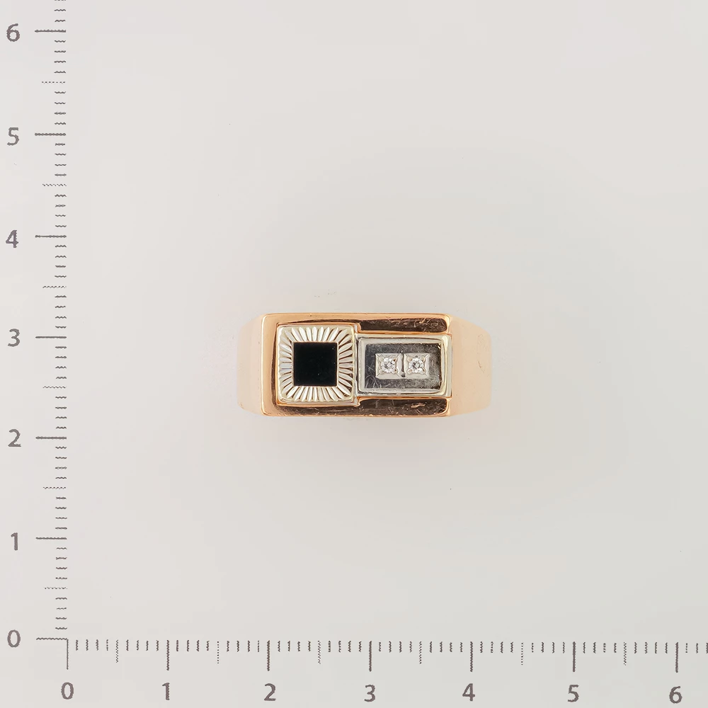Кольцо с ониксом из красного золота 585 пробы