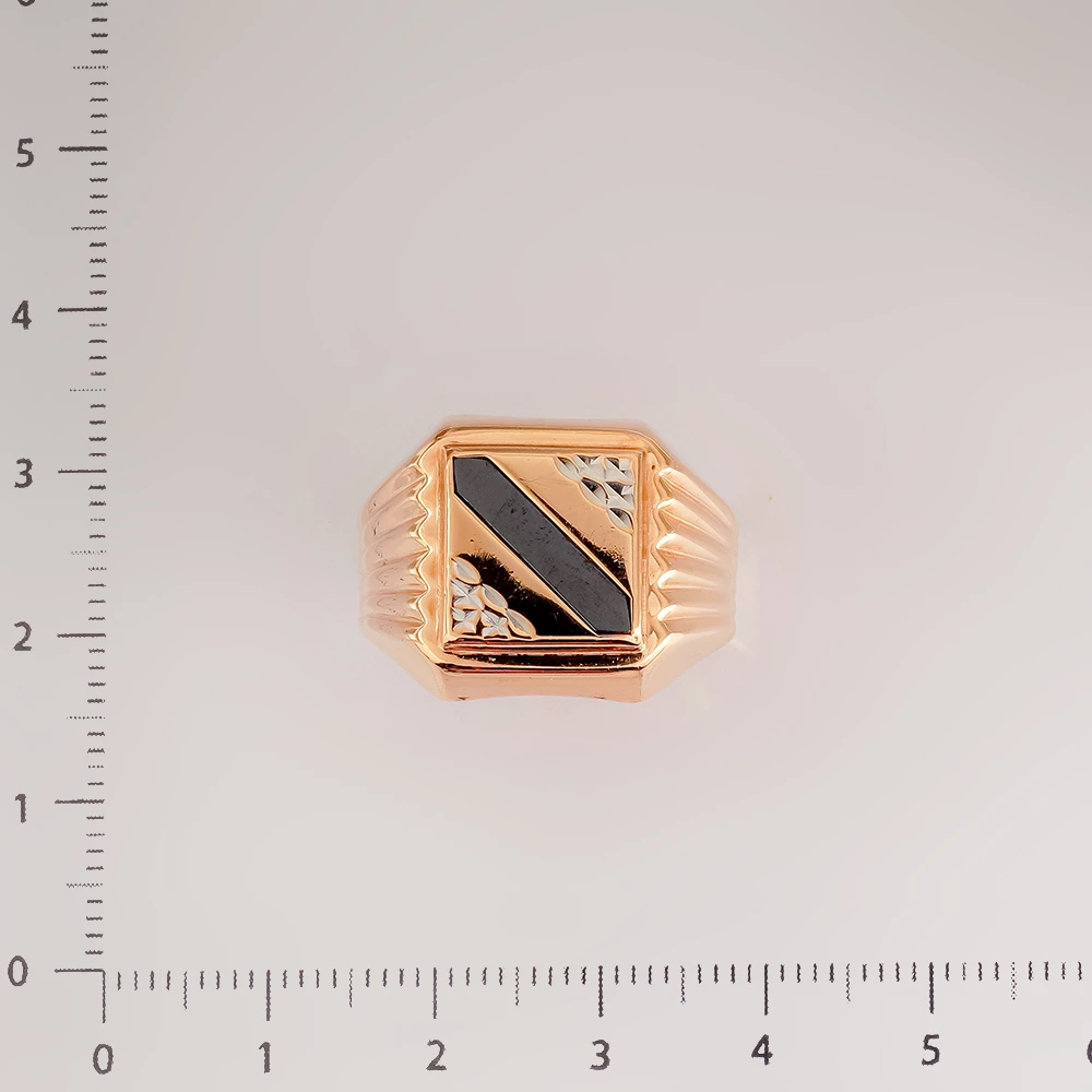 Кольцо с ониксом из красного золота 585 пробы