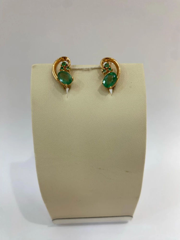 Серьги с изумрудом из красного золота 585 пробы