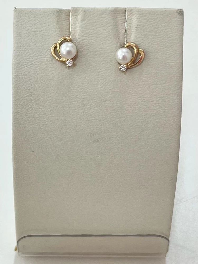 Серьги с культивированным жемчугом из красного золота 585 пробы