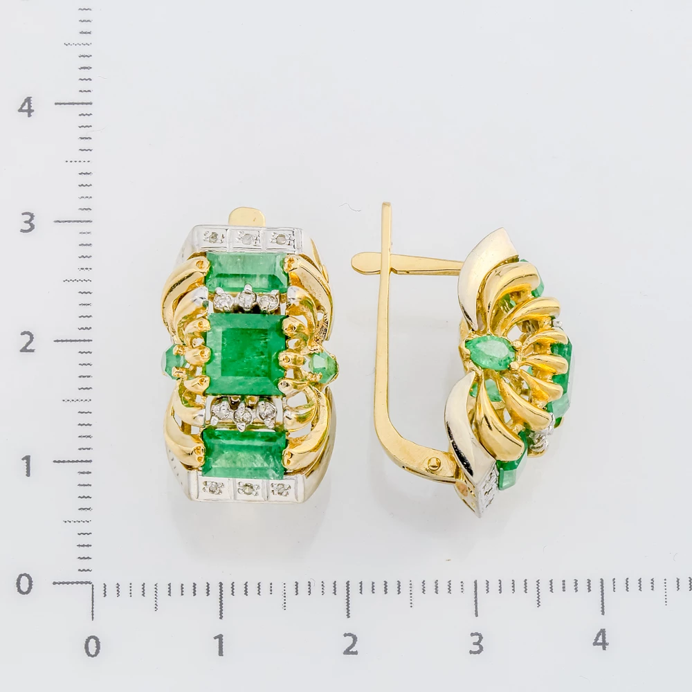 Серьги с изумрудом из желтого золота 500 пробы