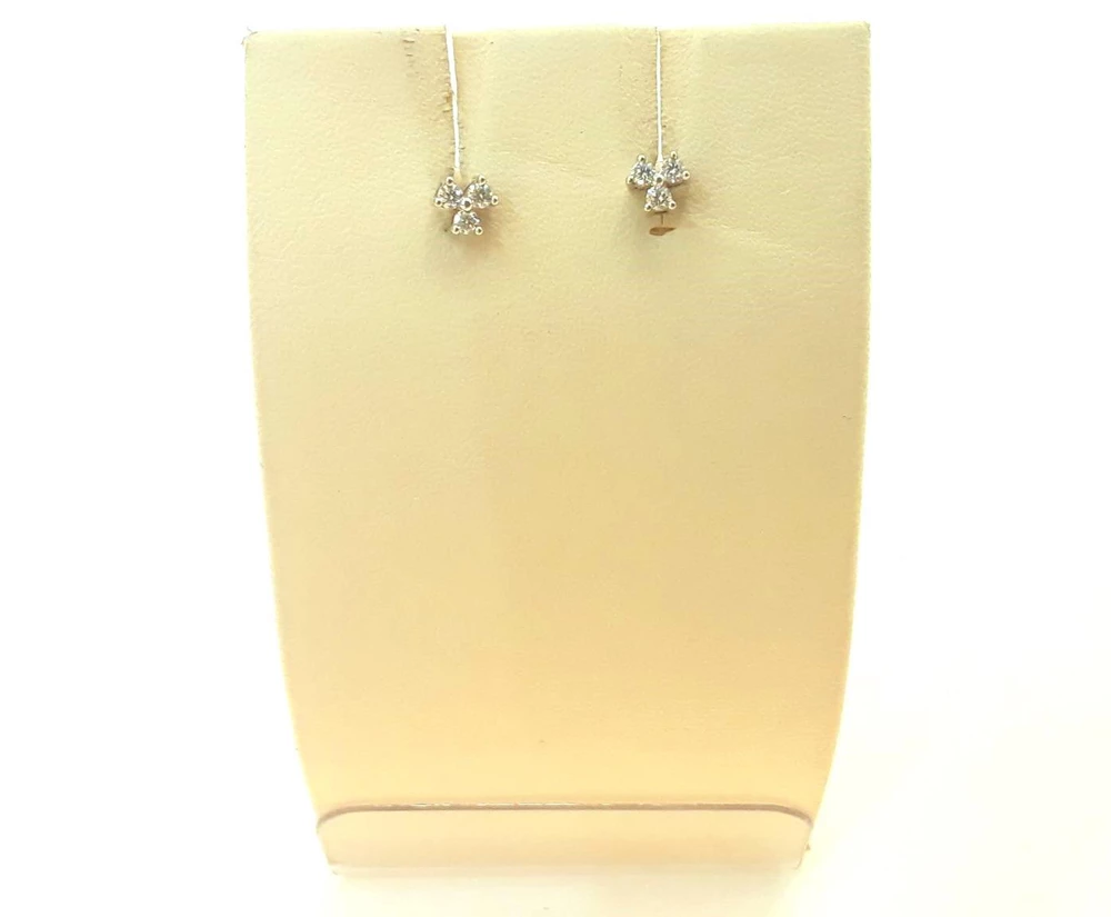 Серьги с бриллиантом из белого золота 585 пробы