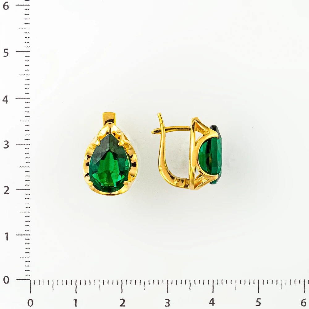 Серьги с изумрудом синтетическим из желтого золота 585 пробы