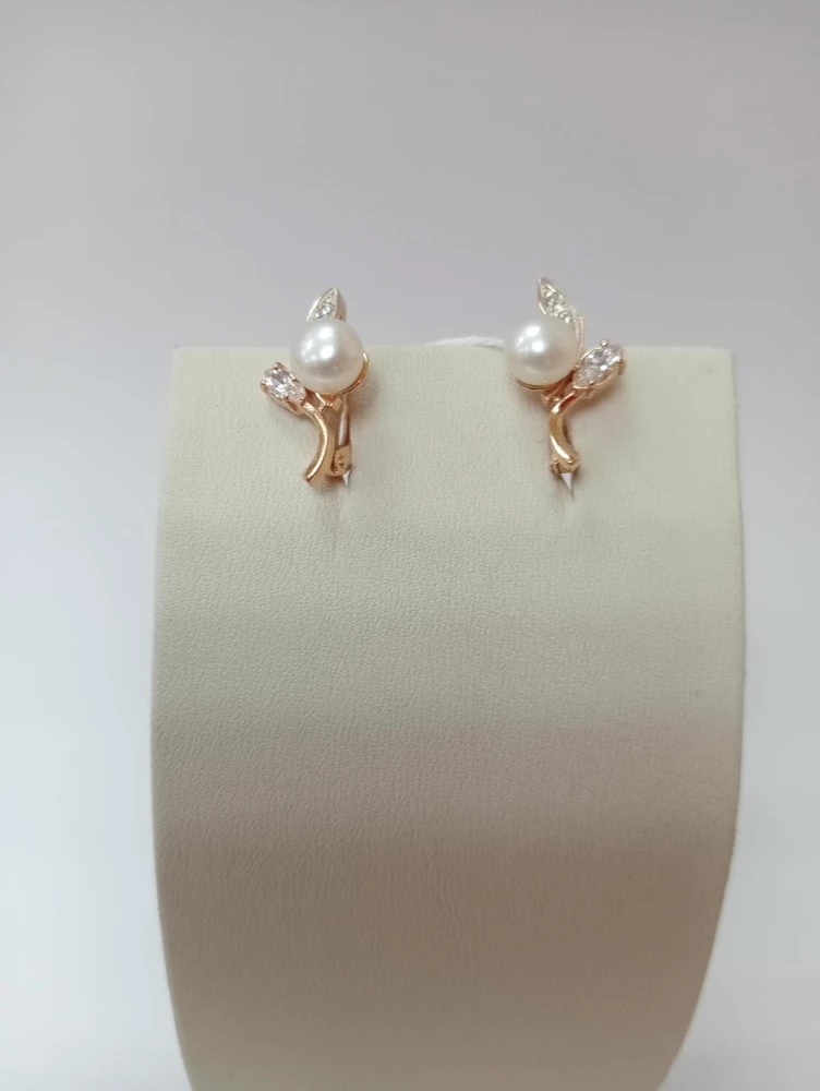 Серьги с культивированным жемчугом из красного золота 585 пробы