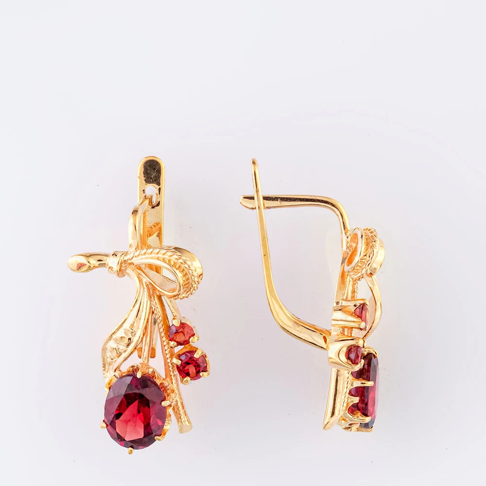 Серьги с гранатом из красного золота 585 пробы