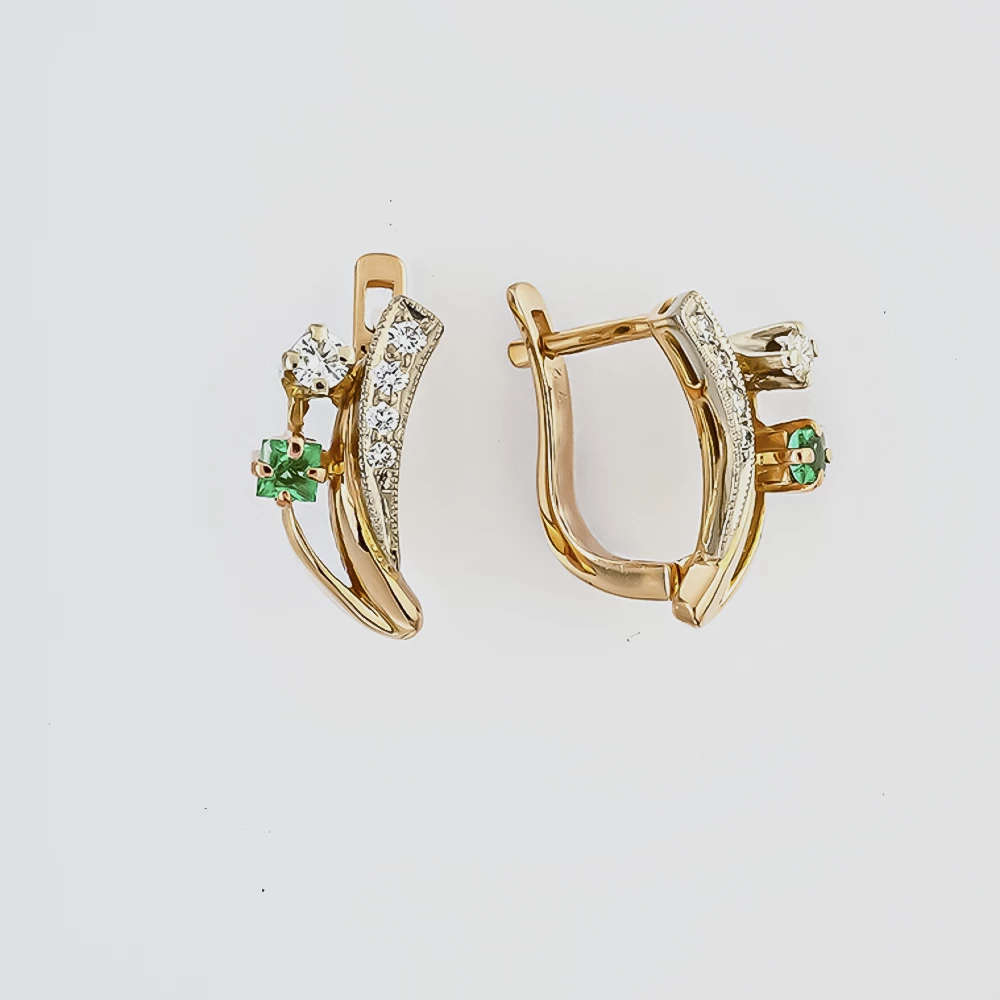 Серьги с изумрудом из красного золота 585 пробы