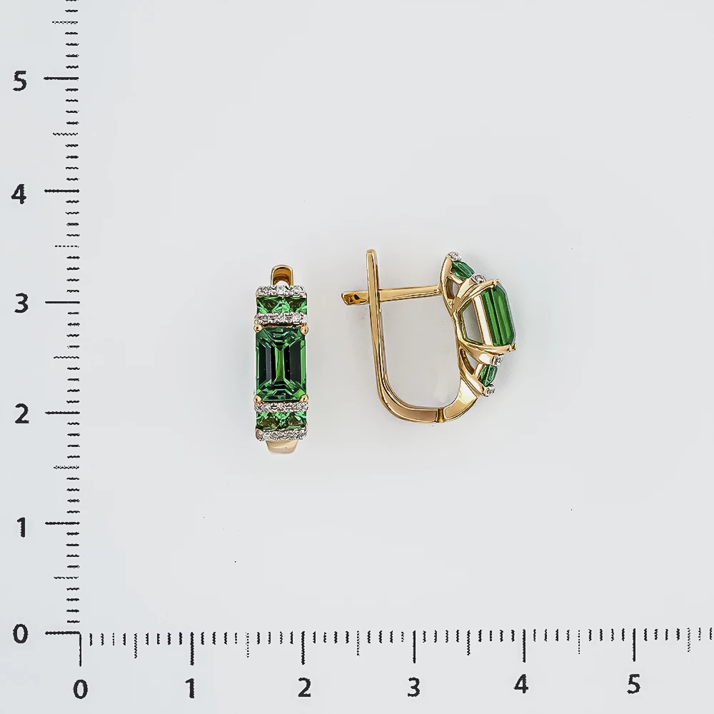 Серьги с изумрудом синтетическим из красного золота 585 пробы
