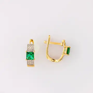 Серьги с изумрудом синтетическим из желтого золота 585 пробы