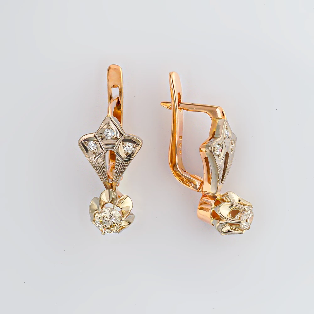 Серьги с бриллиантом из красного золота 585 пробы