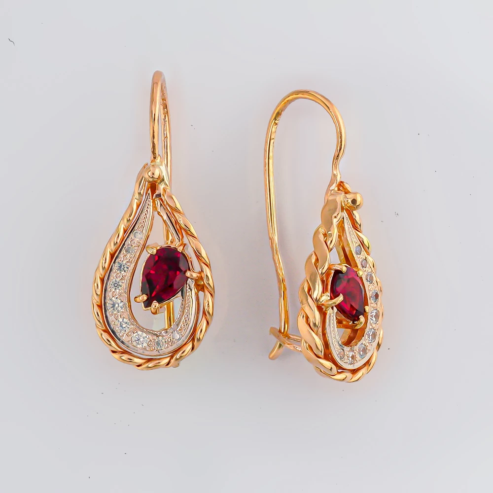 Серьги с гранатом из красного золота 585 пробы