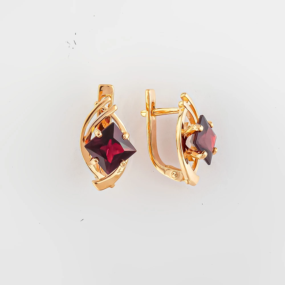 Серьги с гранатом из красного золота 585 пробы