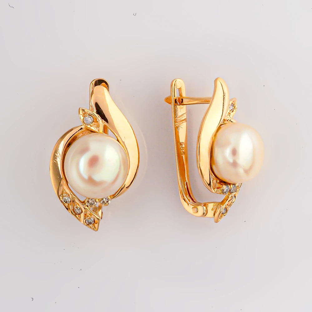 Серьги с культивированным жемчугом из красного золота 585 пробы