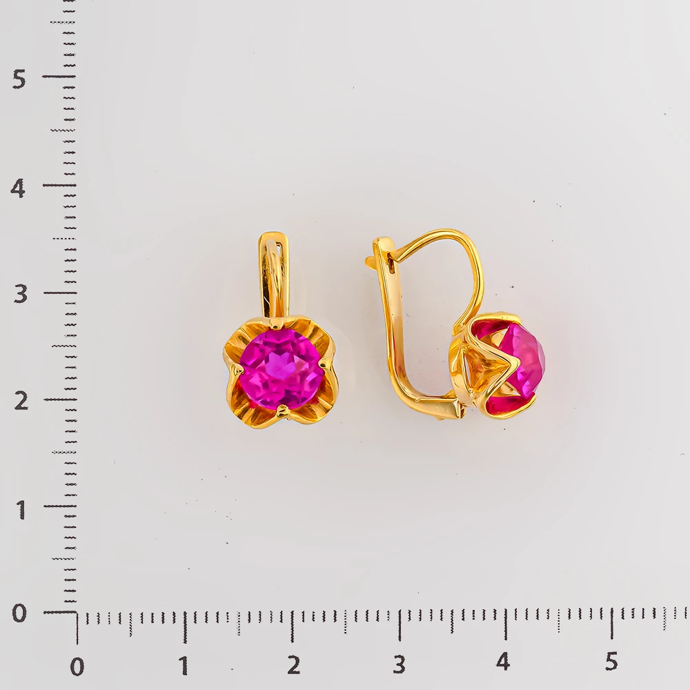 Серьги с рубином синтетическим из желтого золота 750 пробы