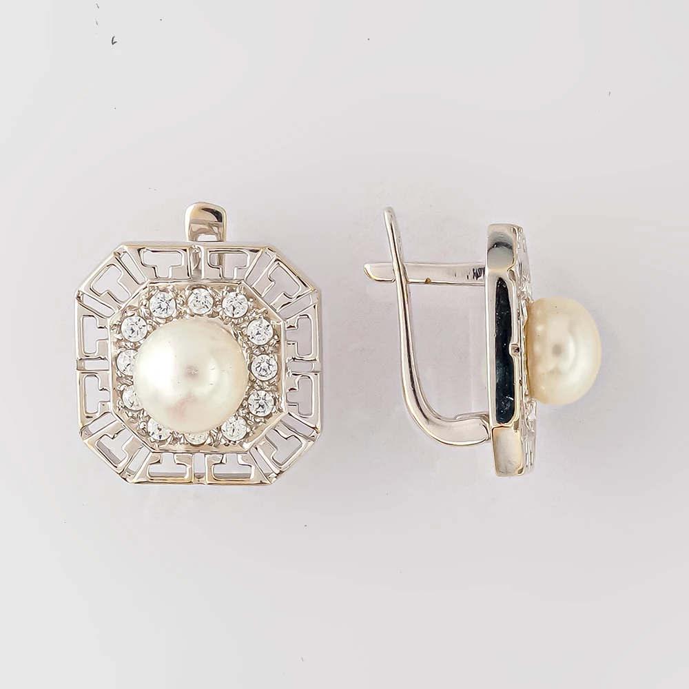 Серьги с культивированным жемчугом из белого золота 585 пробы