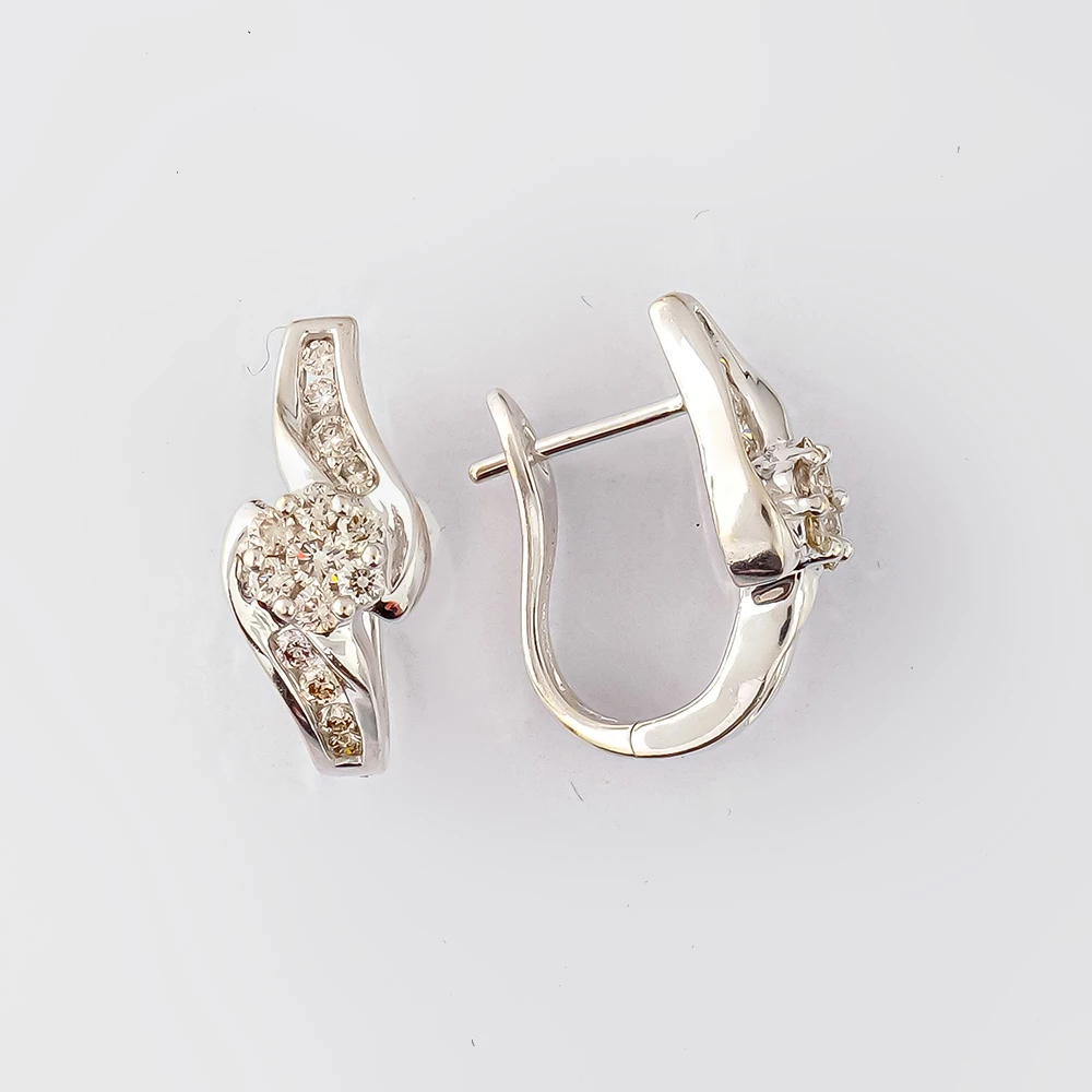 Серьги с бриллиантом из белого золота 585 пробы