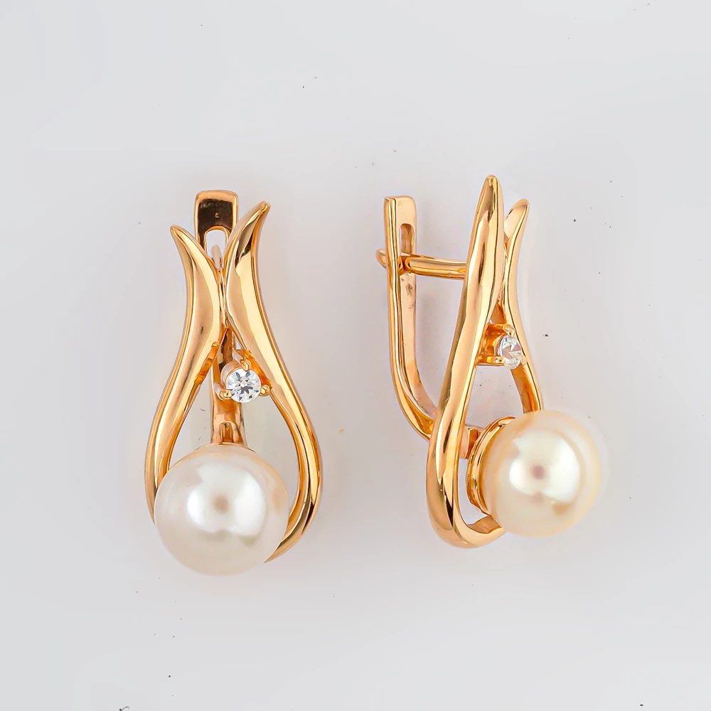 Серьги с культивированным жемчугом из красного золота 585 пробы