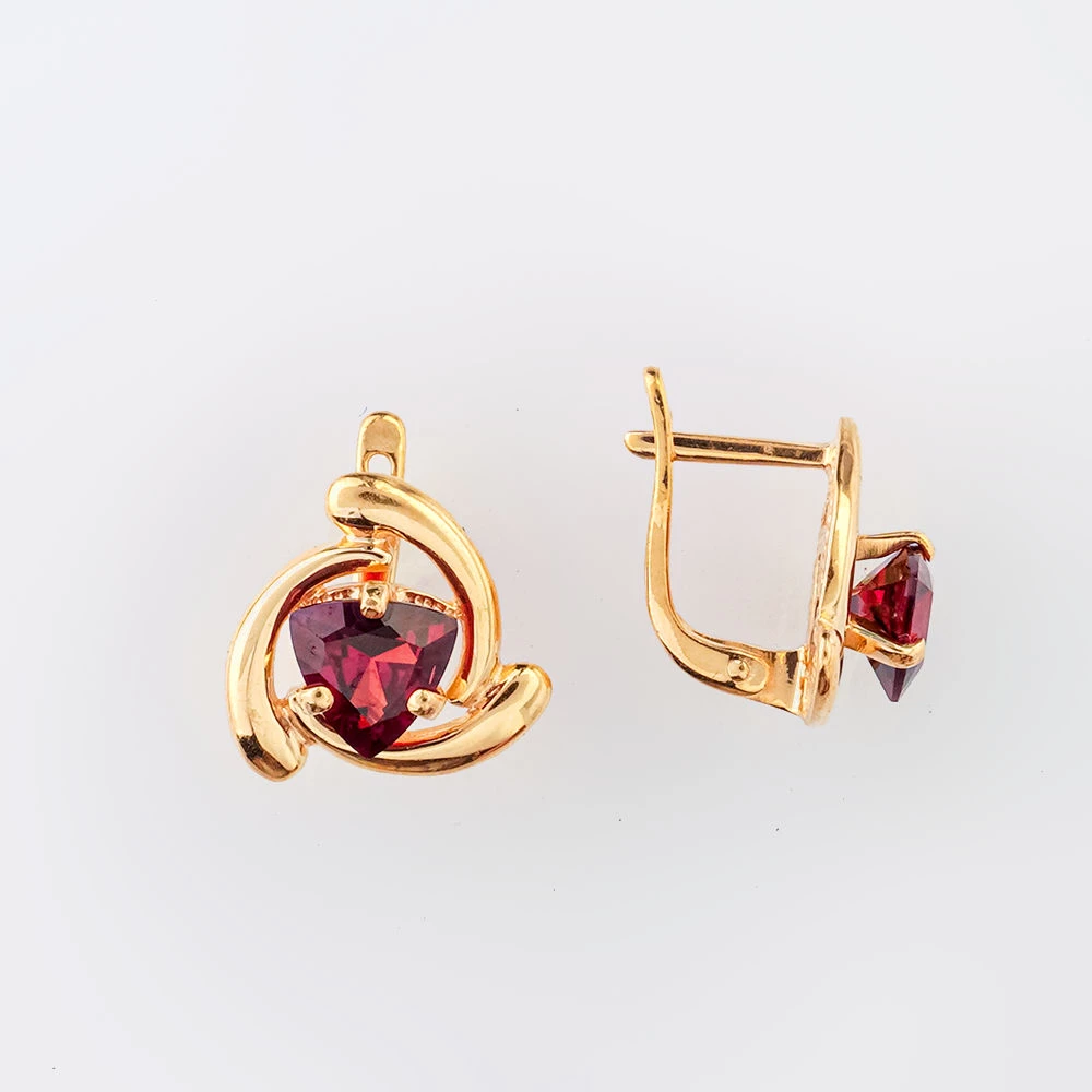Серьги с гранатом из красного золота 585 пробы
