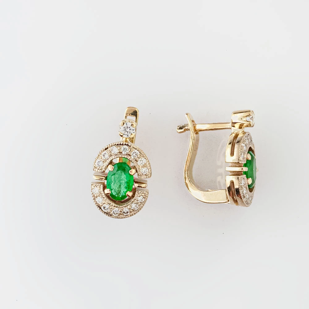 Серьги с изумрудом из белого золота 585 пробы