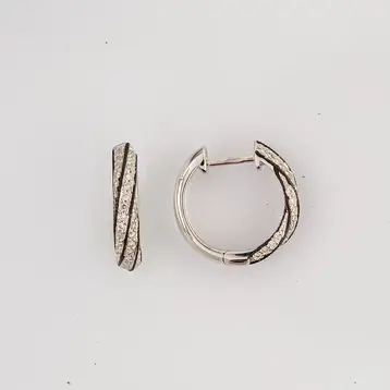 Серьги с бриллиантом из красного золота 585 пробы