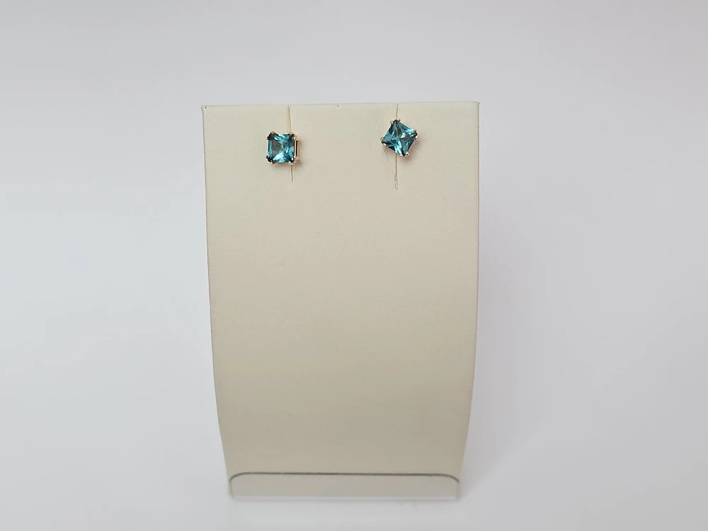 Серьги с фианитом из красного золота 585 пробы