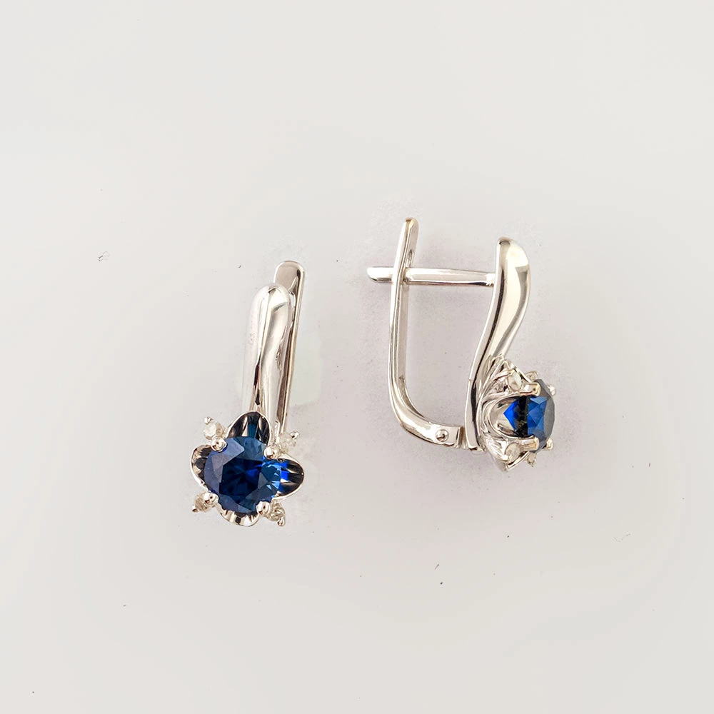 Серьги с сапфиром синтетическим из белого золота 585 пробы