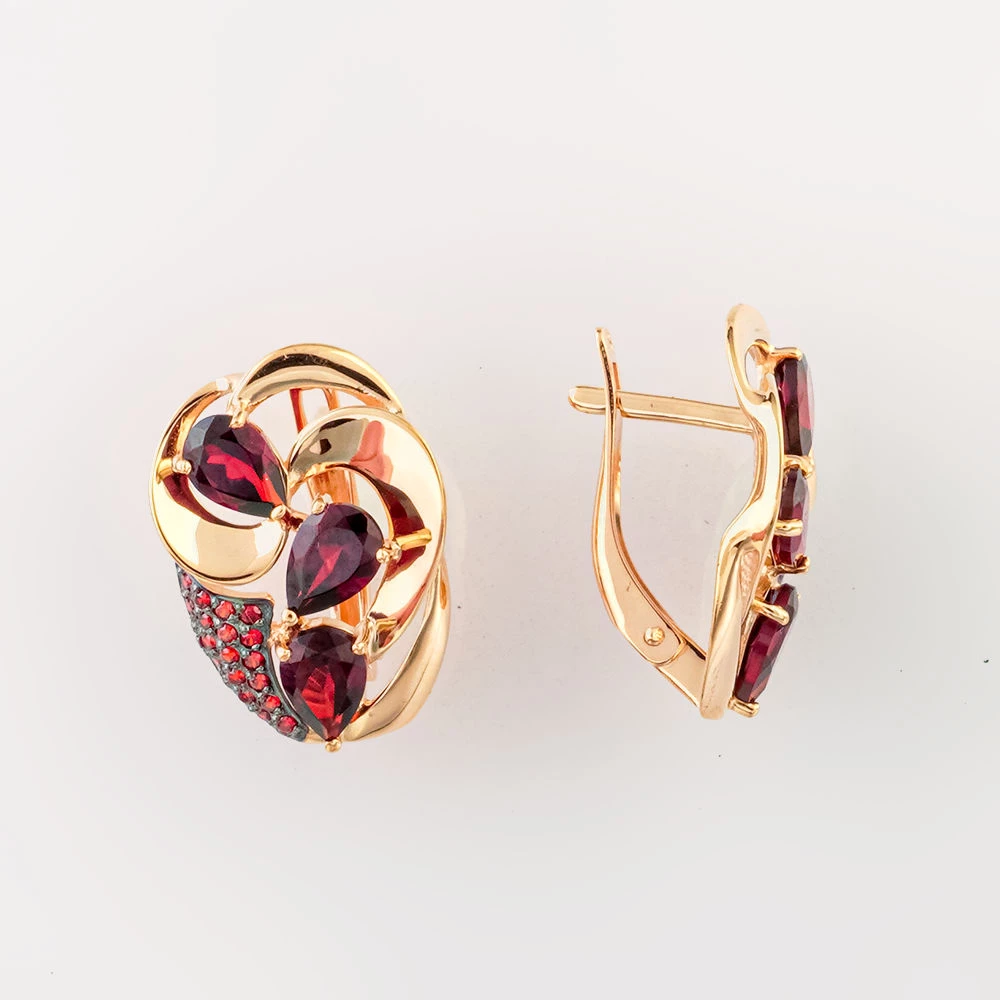 Серьги с гранатом из красного золота 585 пробы