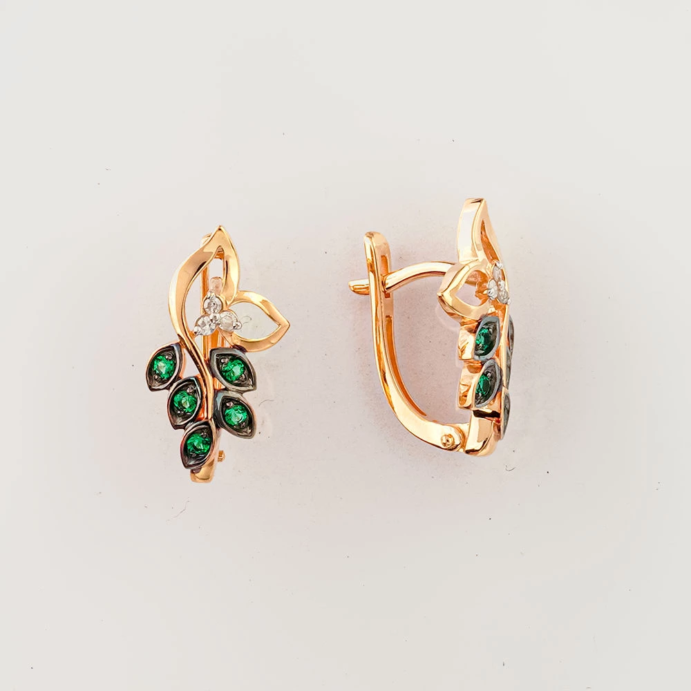 Серьги с изумрудом синтетическим из красного золота 585 пробы