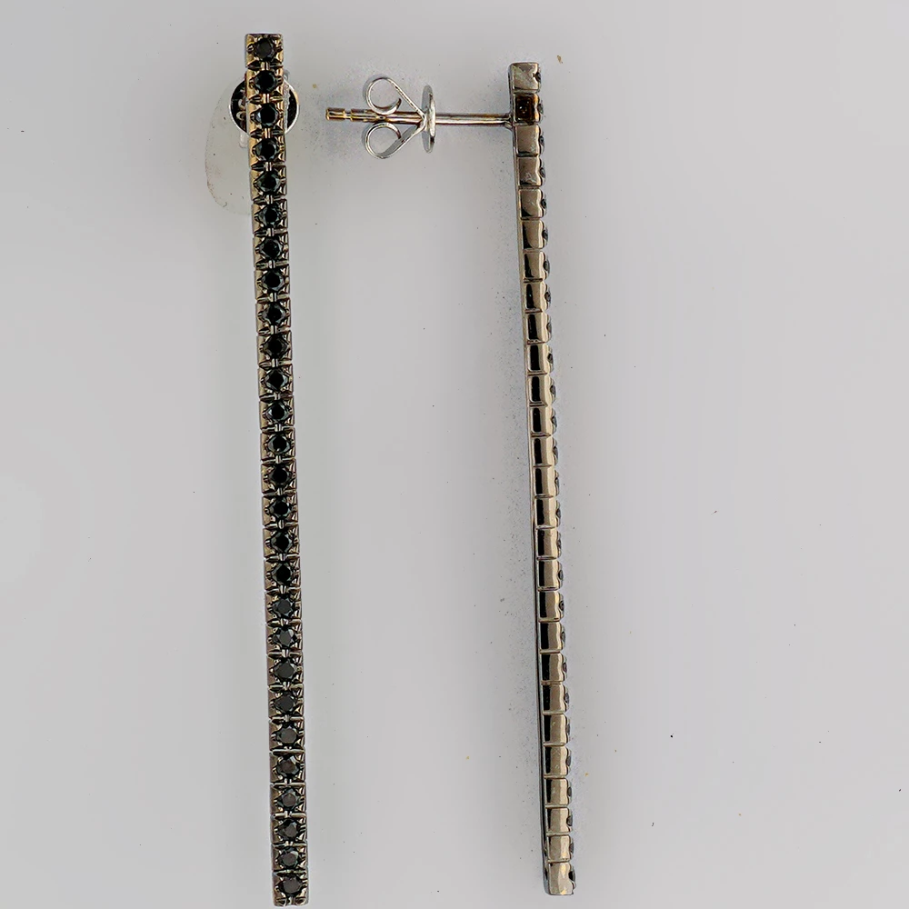 Серьги с бриллиантом из белого золота 750 пробы