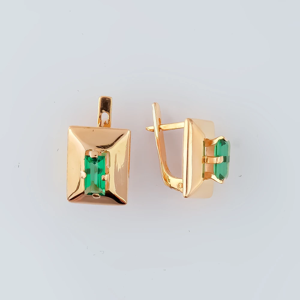 Серьги с изумрудом синтетическим из красного золота 585 пробы