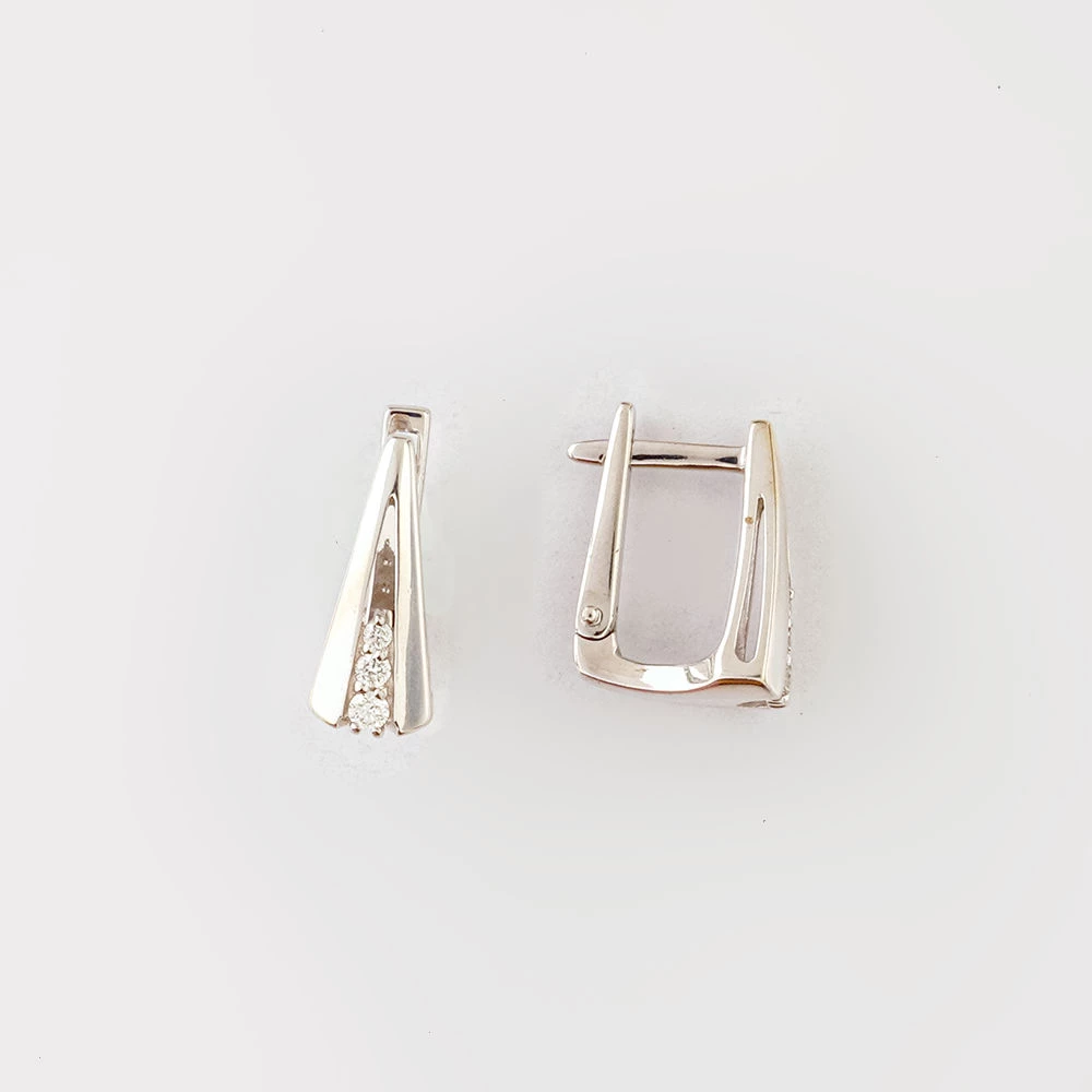 Серьги с бриллиантом из белого золота 585 пробы