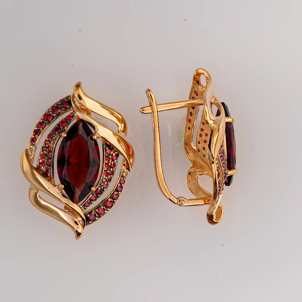 Серьги с гранатом из красного золота 585 пробы
