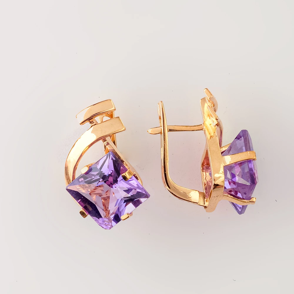 Серьги с аметистом из красного золота 585 пробы