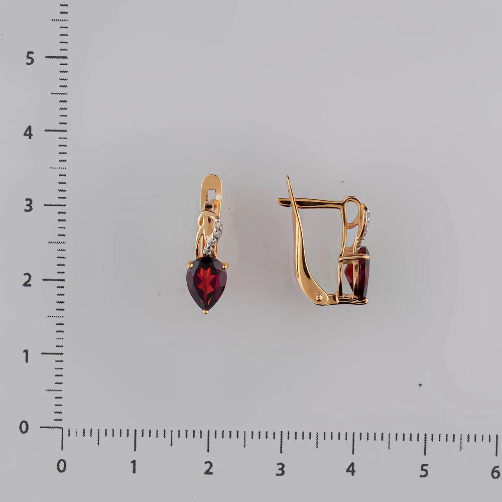 Серьги с гранатом из красного золота 585 пробы